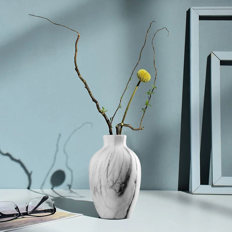 Minimalistische Keramikvase