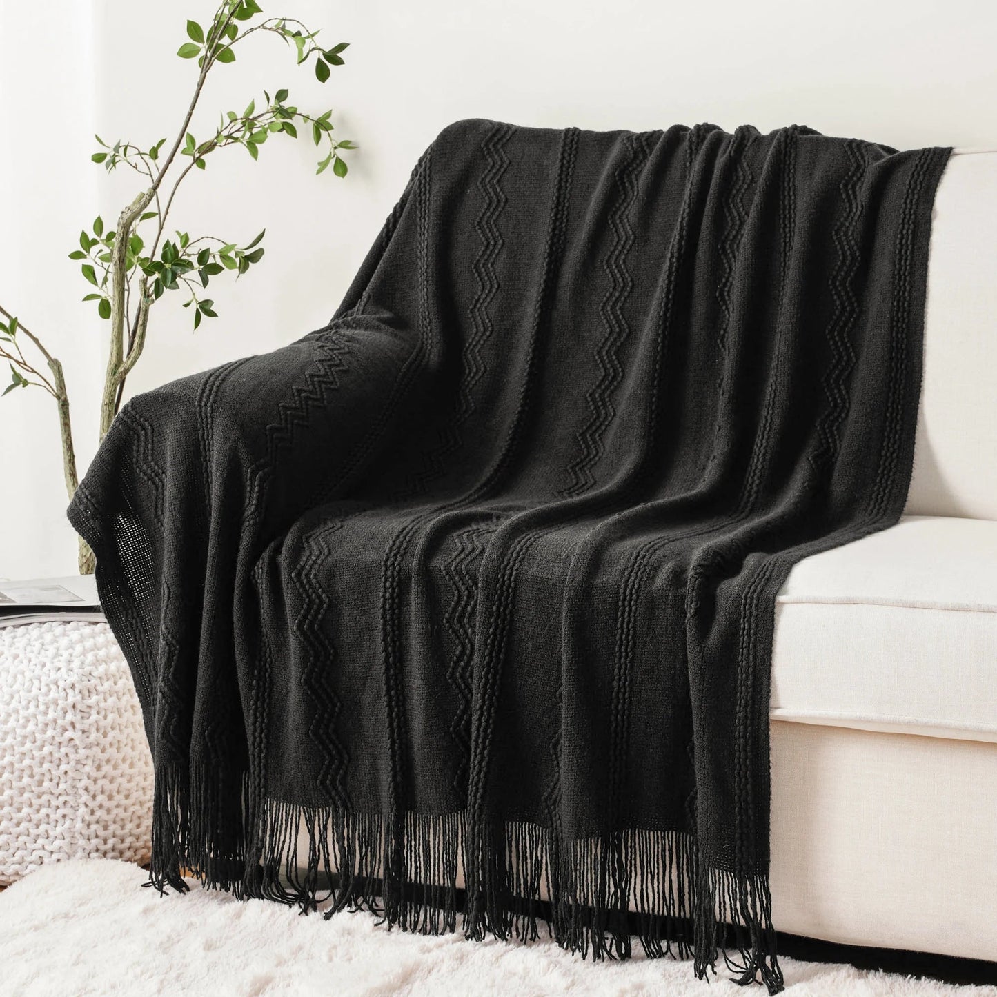 Boho Strickdecke – Weiche leichte Acryl-Decke mit Fransen