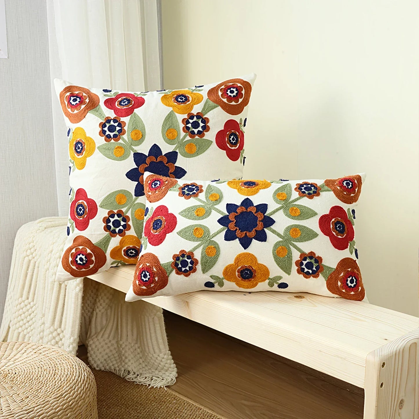Boho Floral Gestickter Leinensofakissenbezug