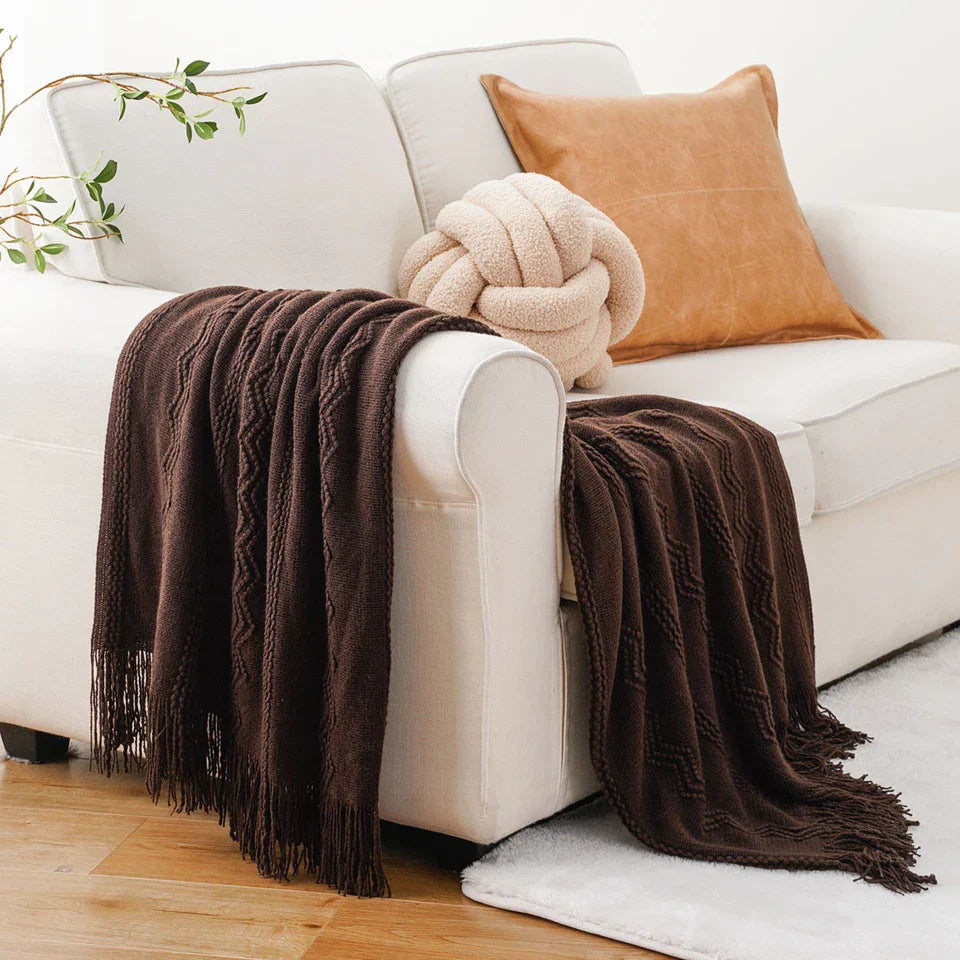 Boho Strickdecke – Weiche leichte Acryl-Decke mit Fransen