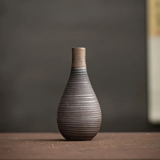 Kreative Handgefertigte Antik Aussehende Keramikvase Moderne Minimalistische Boho Wohnkultur Keramische Dekorative Töpferei