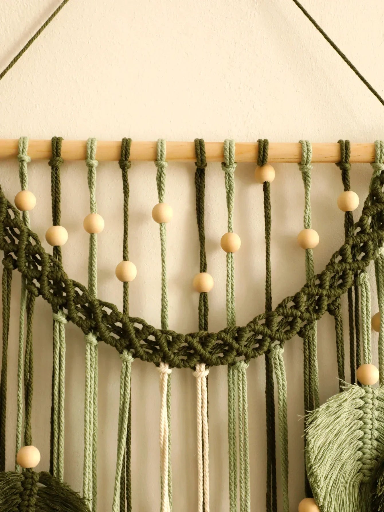 Blatt Makramee Wandteppich – Boho Baumwoll Wandbehang in Grün oder Braun